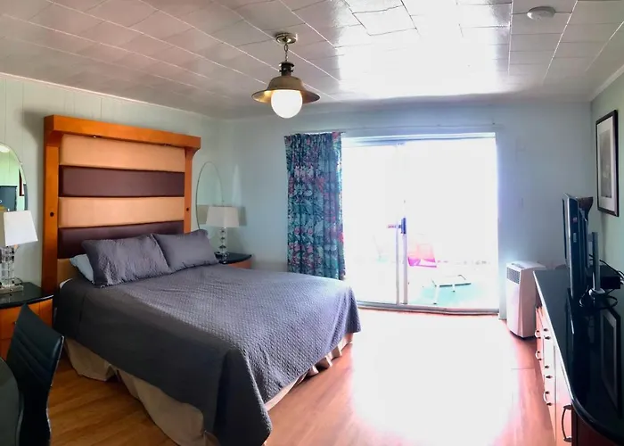 The Colony Apartment